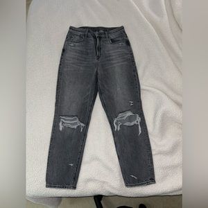 American Eagle Mom Jeans